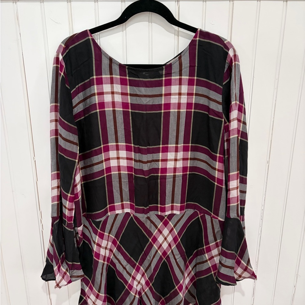 LOFT Peplum Bell Sleeved Top (XL)